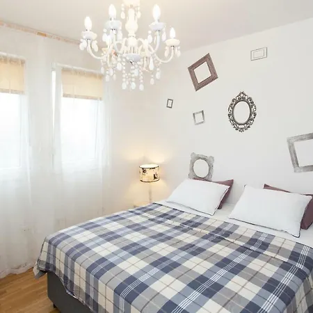 City Beach Apartment * Split