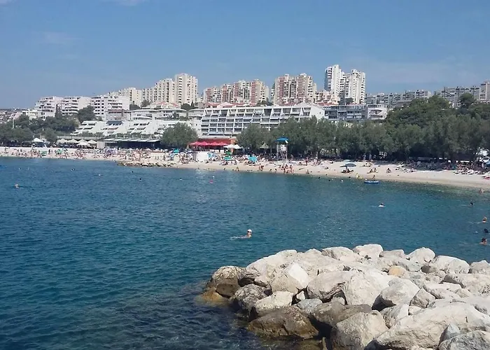 Apartment City Beach Apartment *