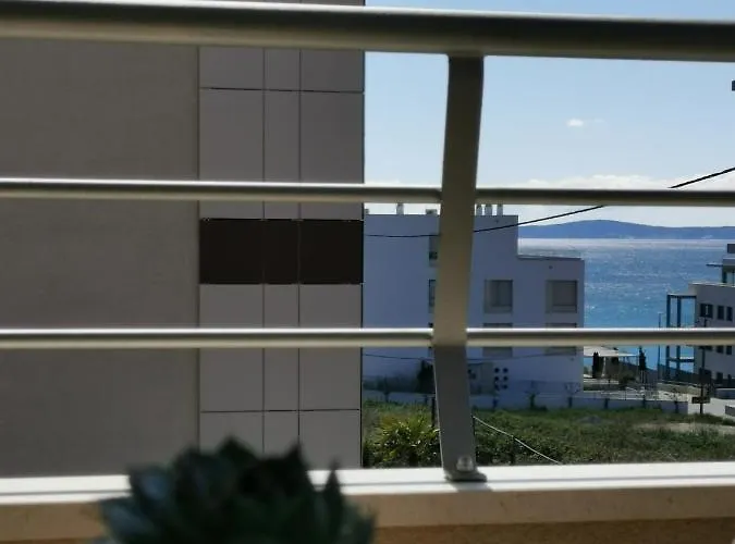 City Beach Apartment سبليت