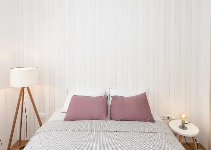 City Beach Apartment * سبليت