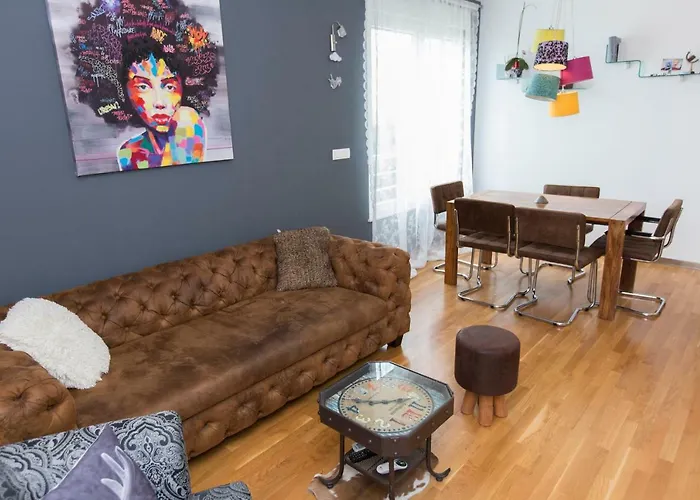 City Beach Apartment شقة سبليت